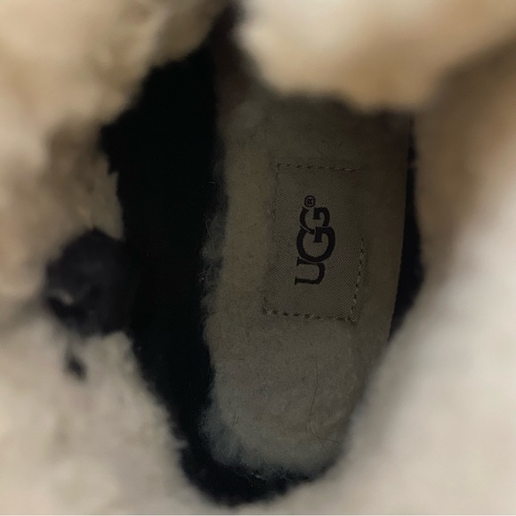 UGG Big Kids Leggero Boots Chestnut  Snow Boots Duck Boots Size 4 1012384K - Picture 7 of 11